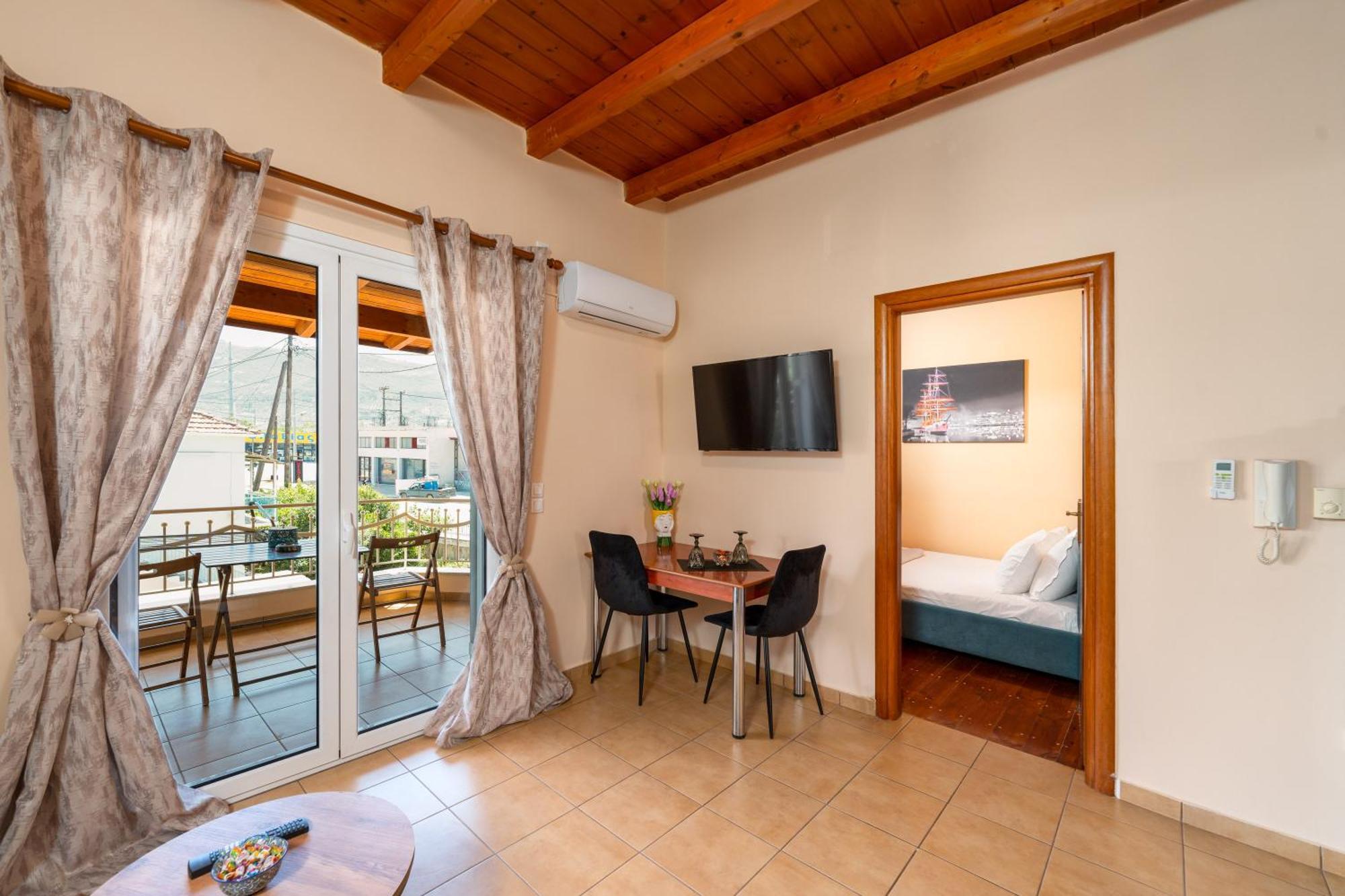 Eagle'S Nest City Apartments Αίγιο Εξωτερικό φωτογραφία