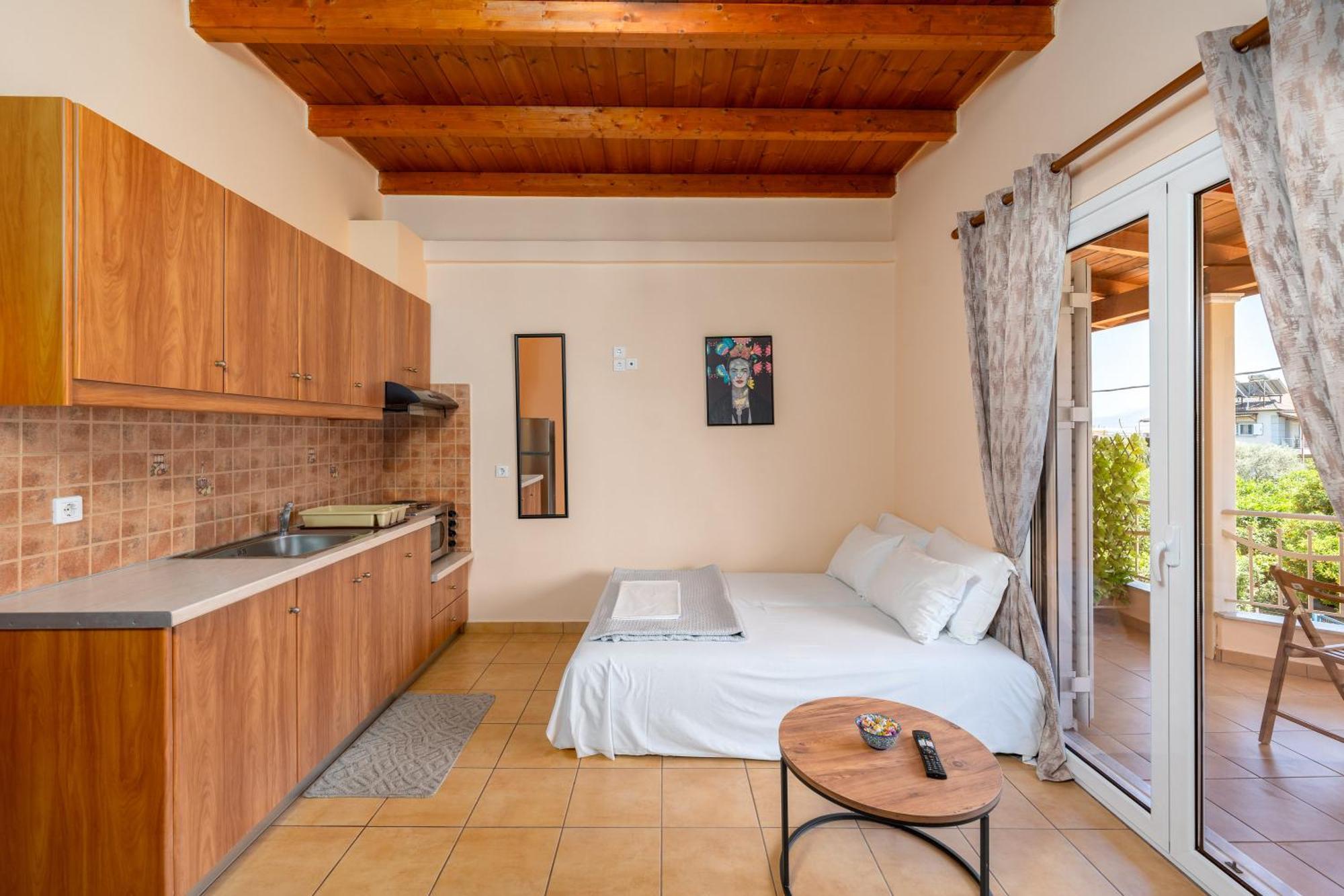 Eagle'S Nest City Apartments Αίγιο Εξωτερικό φωτογραφία