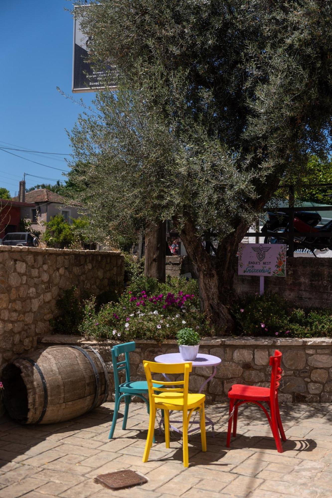 Eagle'S Nest City Apartments Αίγιο Εξωτερικό φωτογραφία